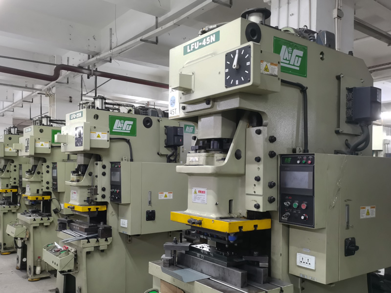 沖壓成型加工工藝(圖1) 沖壓成型加工工藝(圖1)